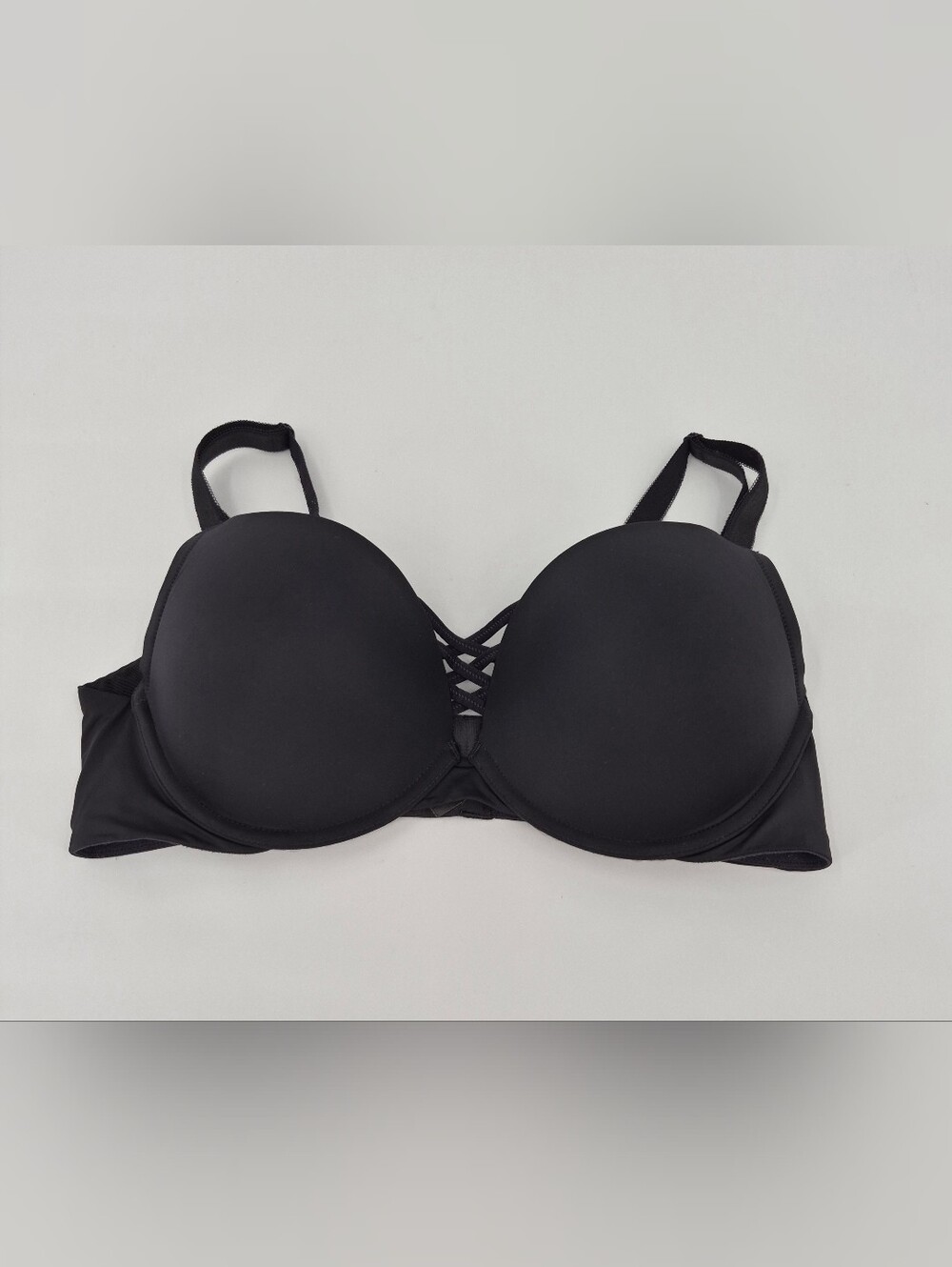 Torrid Curve Solid Black Underwire T-Shirt Bra Size 38D Adjustable Straps